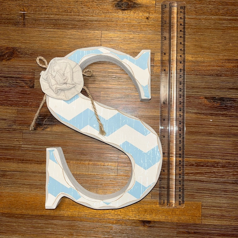Letter ‘S’ Decor